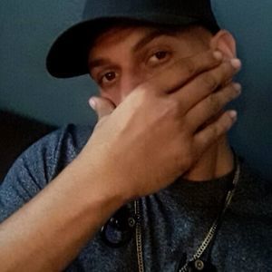 Meet your Posher, Emmanuel